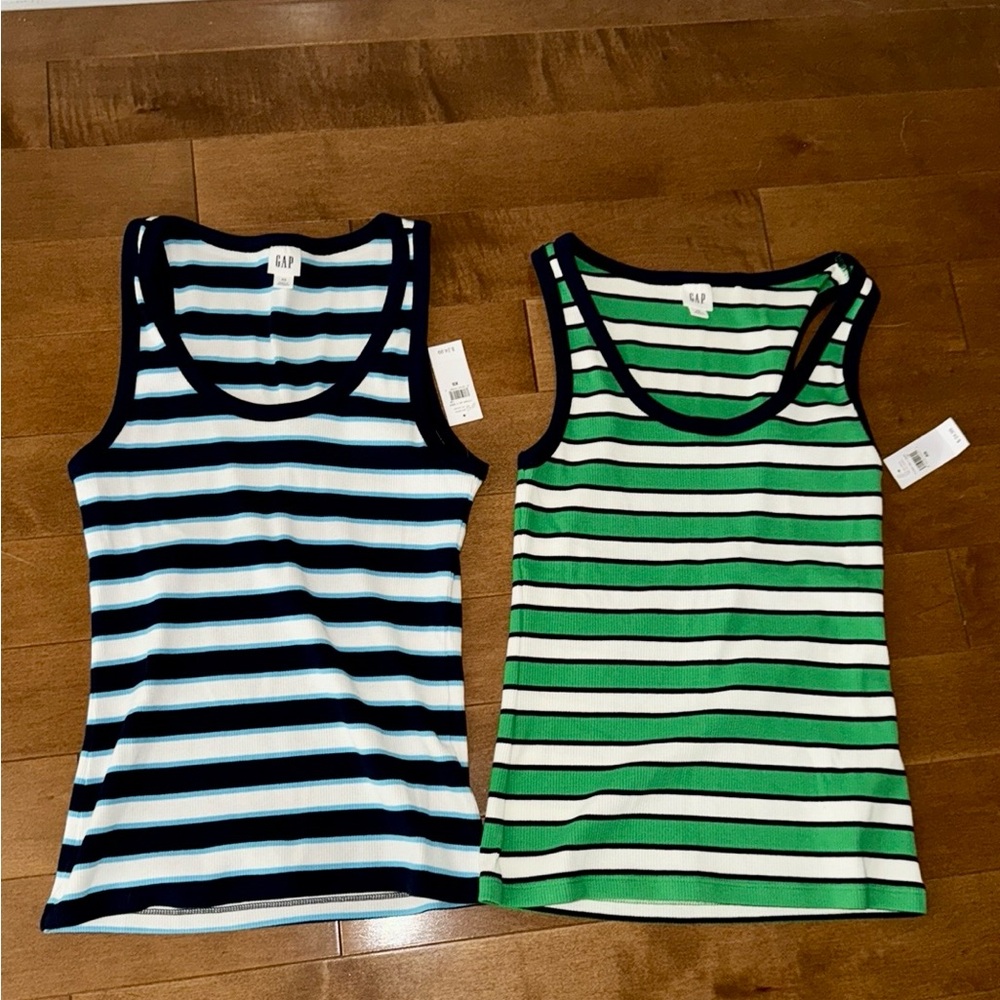 💙💙Two Gap size XS striped tank tops- new with tags💙💙